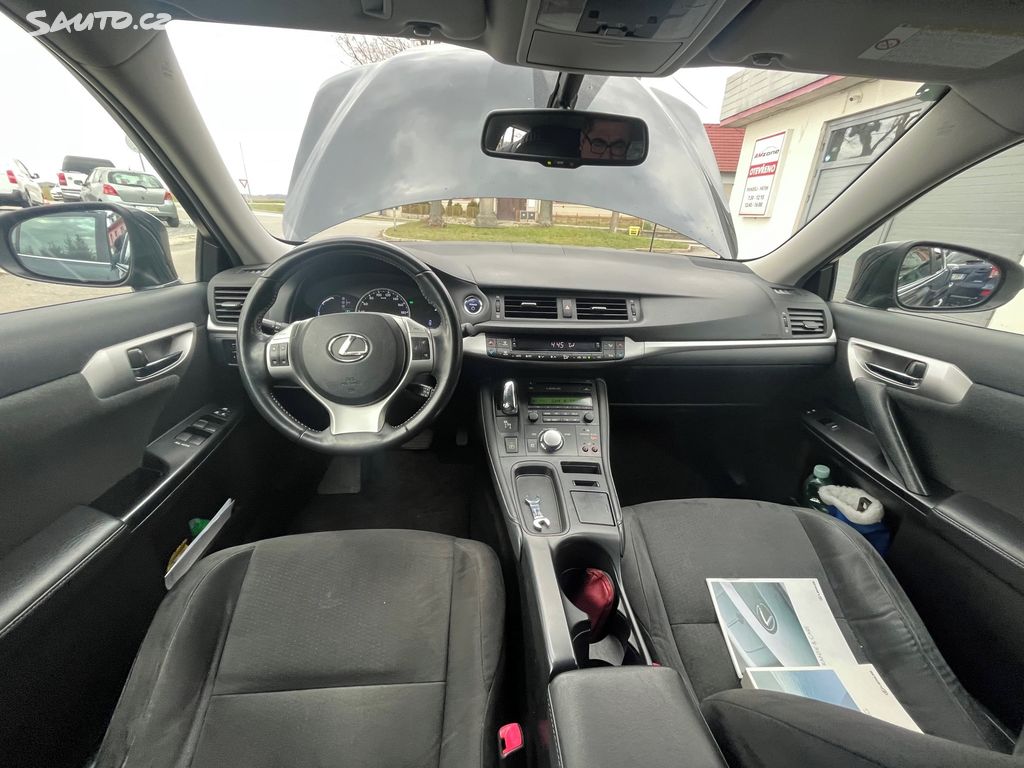 Lexus CT 200h, fotka 12