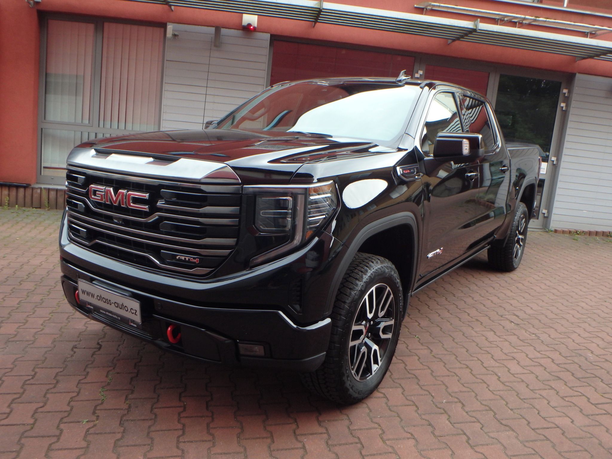 GMC Sierra, AT4 1500 6.2 V8 - fotka 2