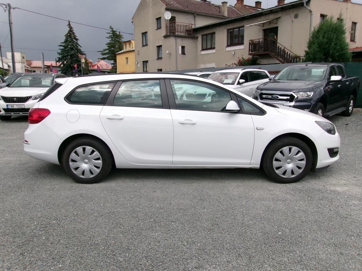 Opel Astra, ST 1.6 CDTi ECOTEC 81kW *ČR - fotka 5