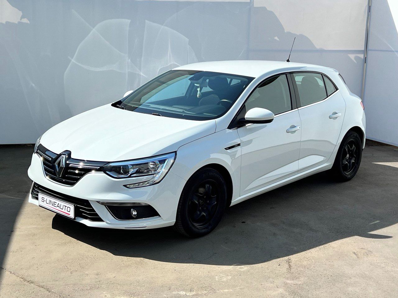 Renault Mégane, 1.6 Klima/ČR 2.maj Serv.kniha - fotka 2