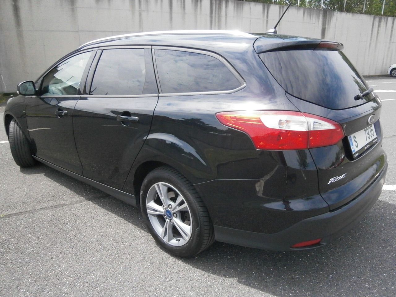 Ford Focus, 1,0i 74 KW DIGI KLIMA SERVISKA - fotka 3