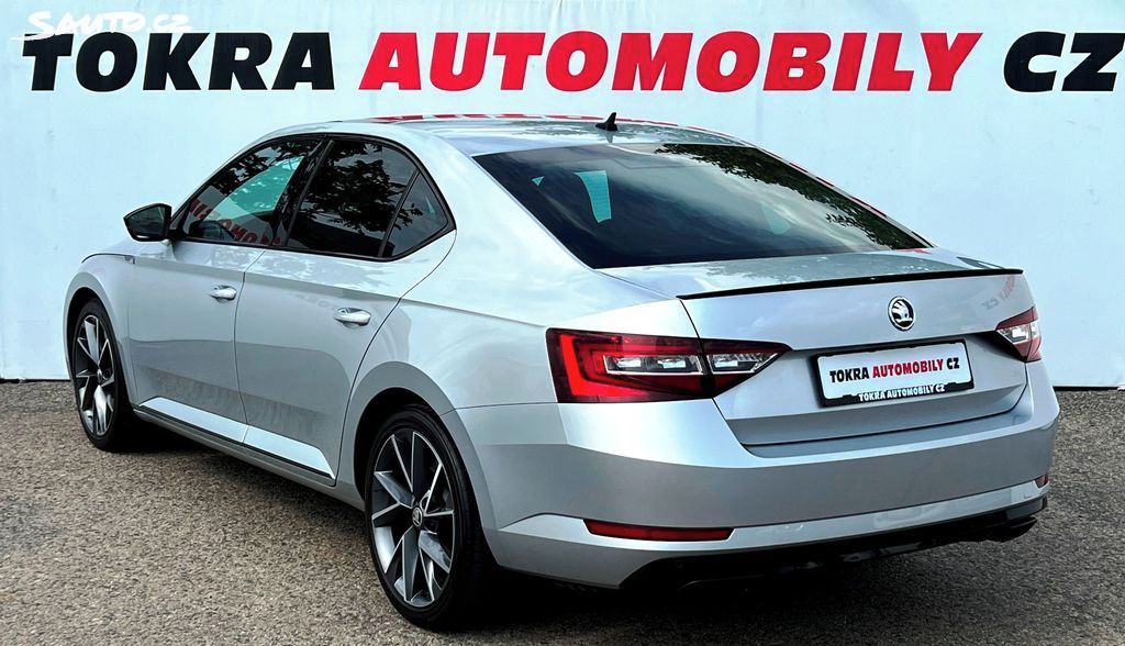 Škoda Superb, 2.0TSI 4x4 206kW Sportline ACC - fotka 6