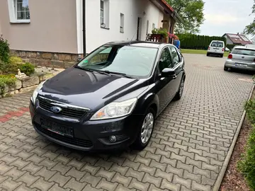 Ford Focus, 1,6i klima ,  serviska