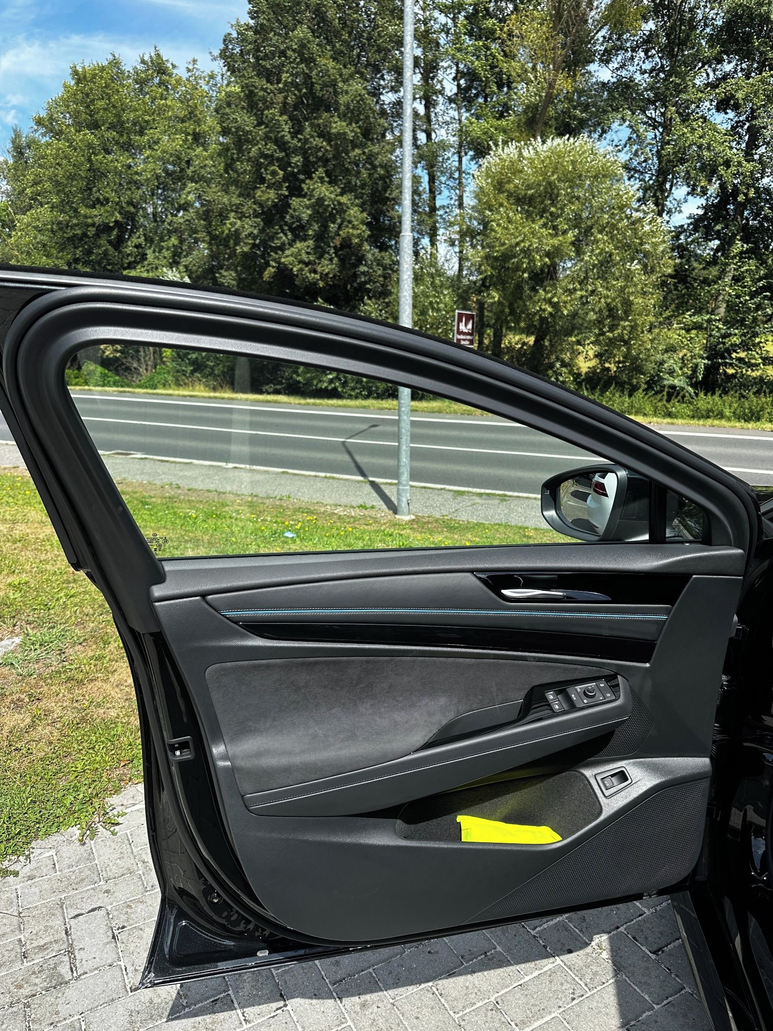 Volkswagen ID.7, Pro 210 kW, kap. 77 kWh - fotka 5