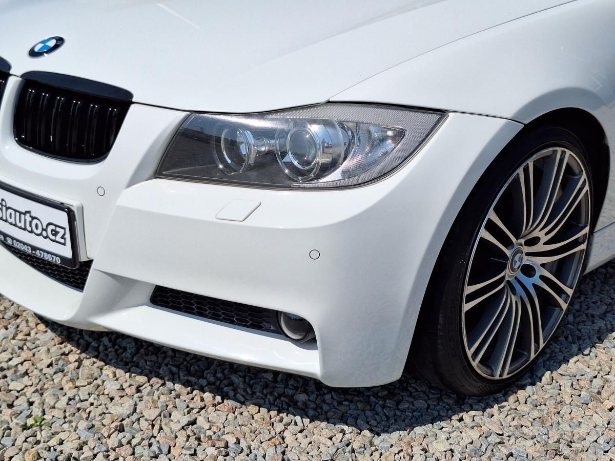BMW Řada 3, 320si KŮŽE, NAVI, ŠÍBR - fotka 4