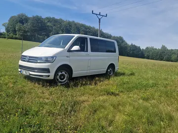 Volkswagen Transporter, T6 150kw 4x4 7 míst,čr