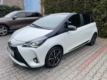 Toyota Yaris, Selection