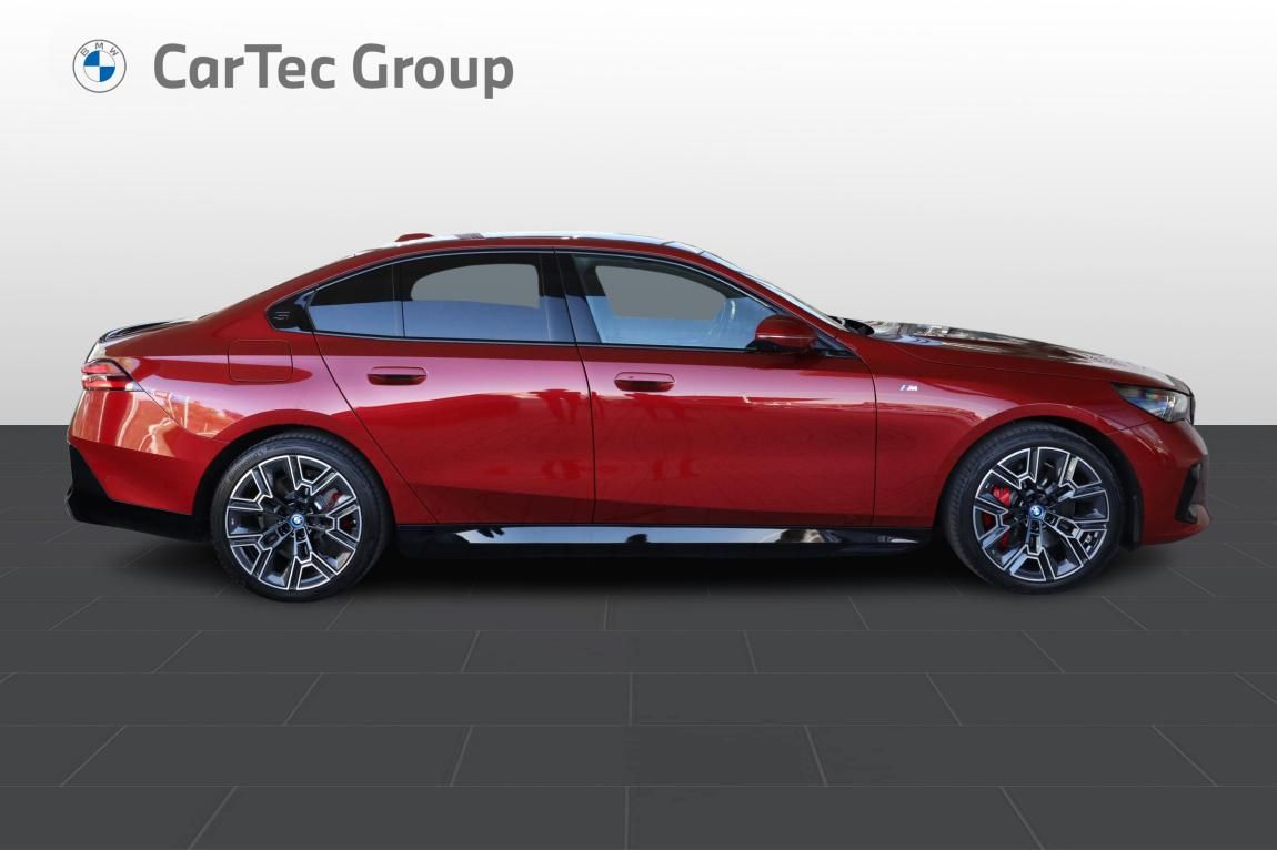 BMW i5, eDrive40 Sedan - fotka 4