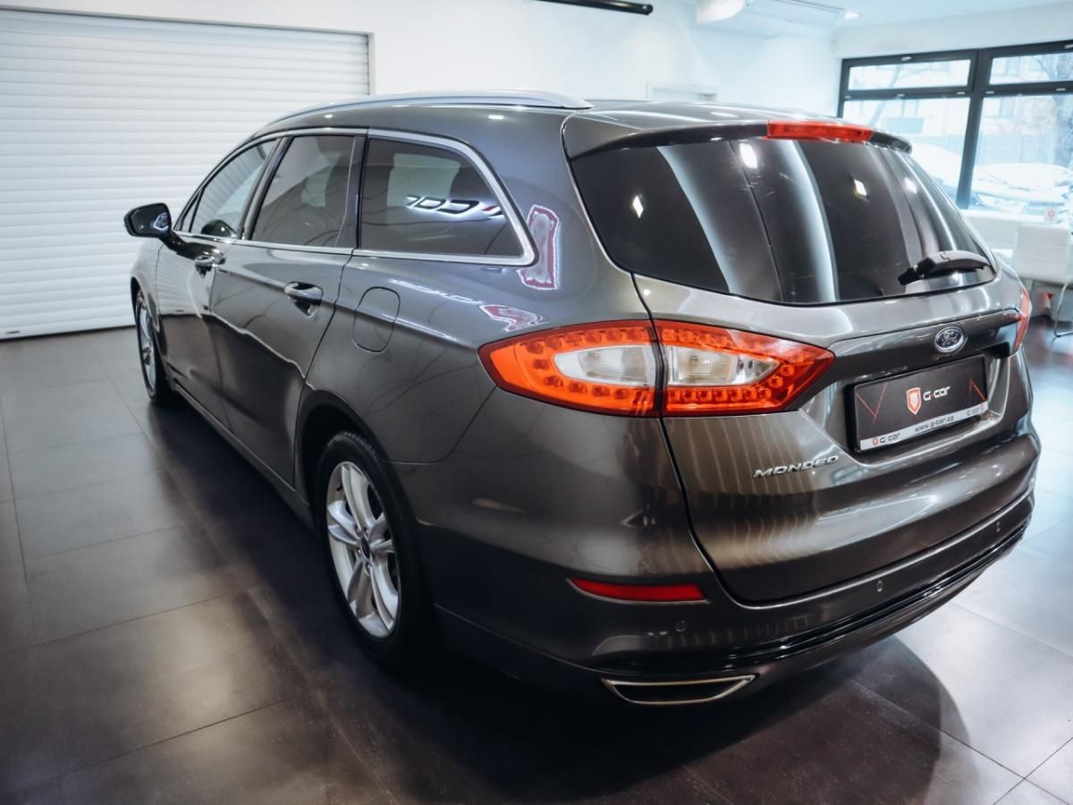 Ford Mondeo, 2.0 TDCi Titanium 132kW AWD - fotka 4