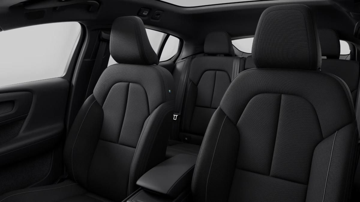 Volvo C40, PLUS, RECHARGE, 175 kW / 238 H - fotka 6