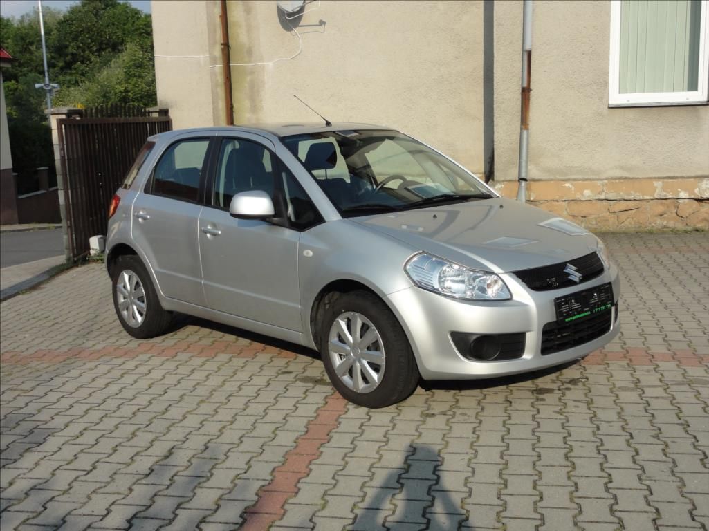 Suzuki SX4, 1,6 VVT GLX bez koroze - fotka 2