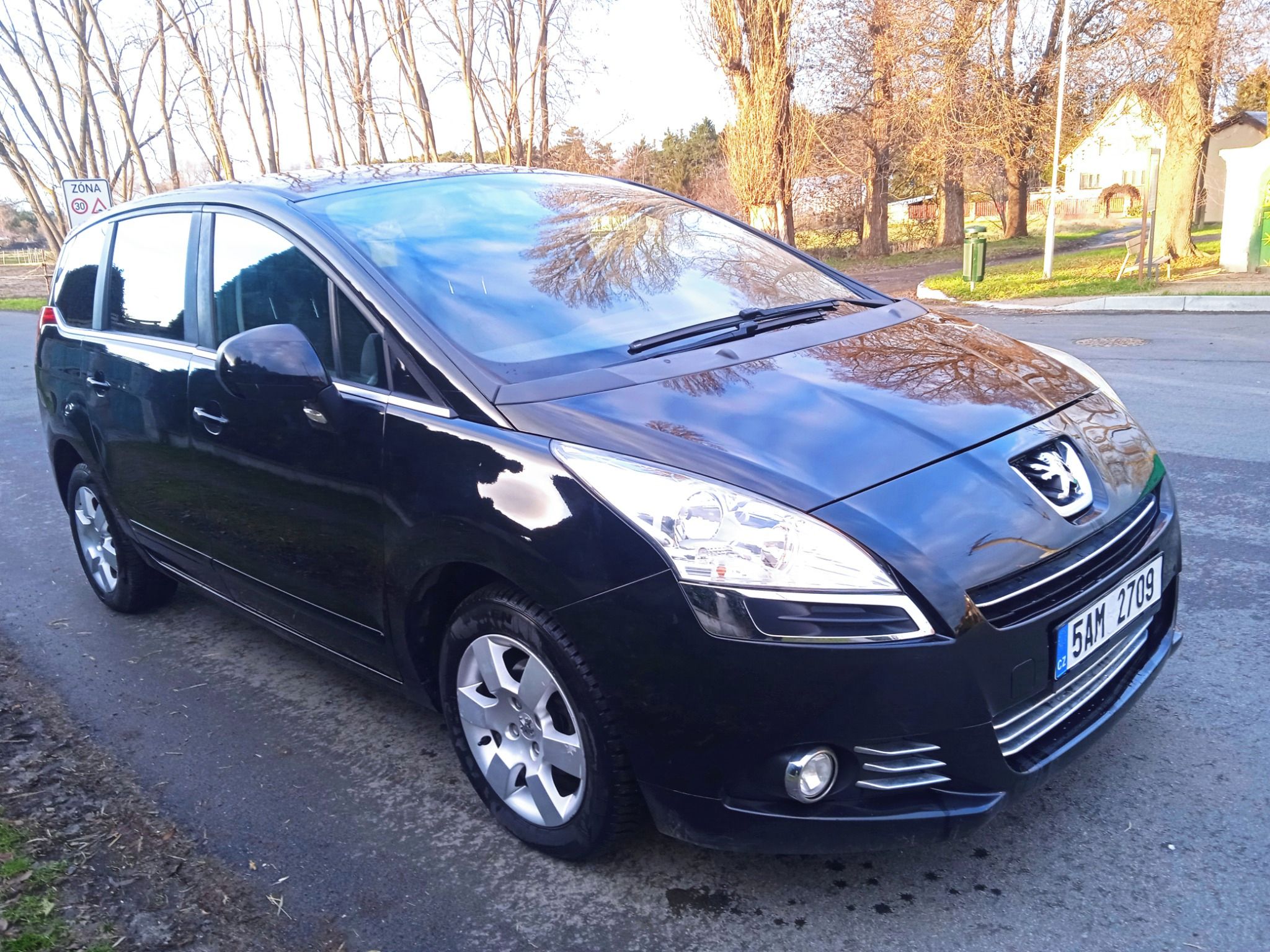Peugeot 5008, 1,6HDi82kw,ALU,BLACK,DIGIKLIMA - fotka 3