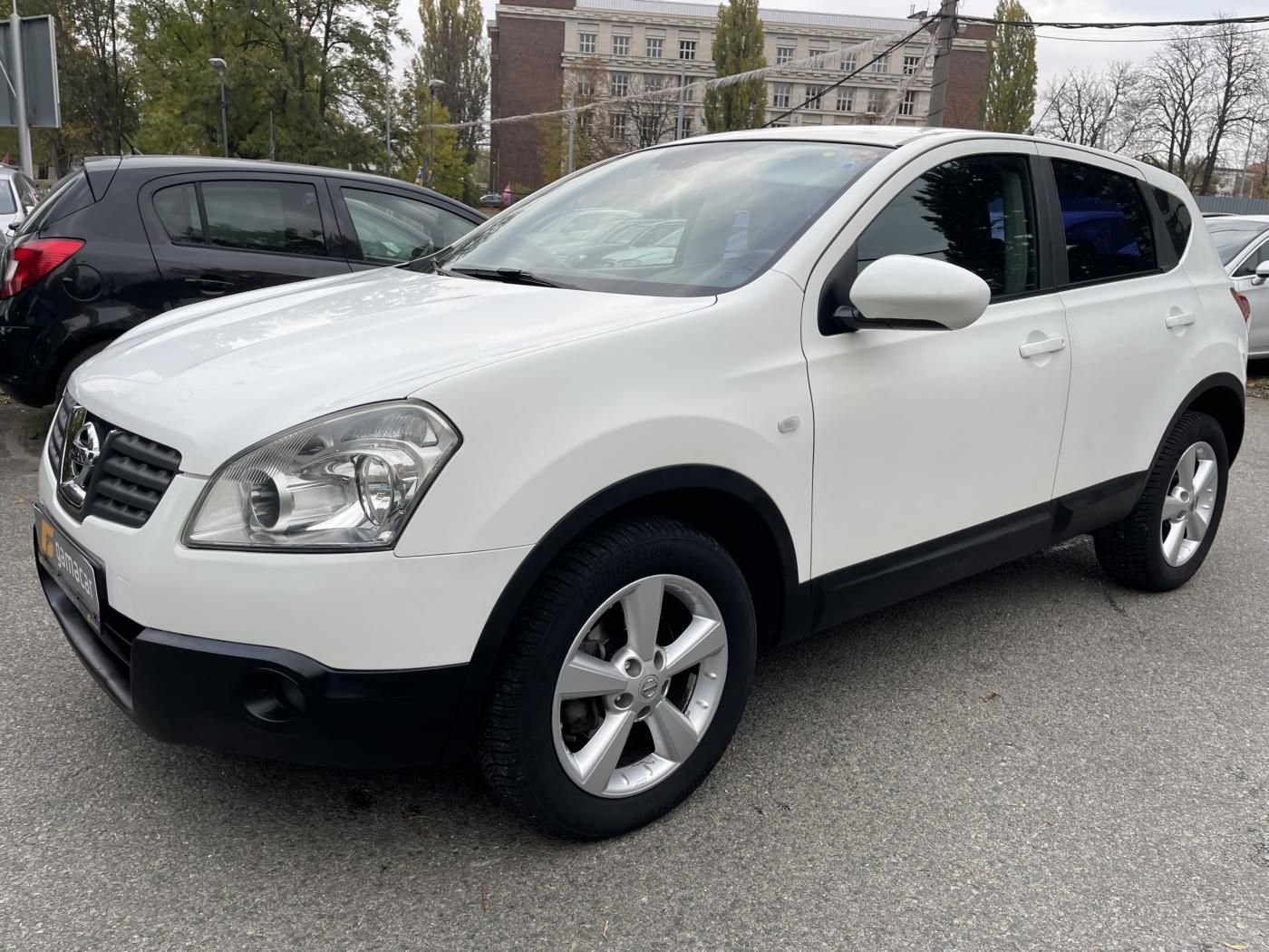 Nissan Qashqai, 2,0 dci 4x4+AUTOMAT - fotka 5