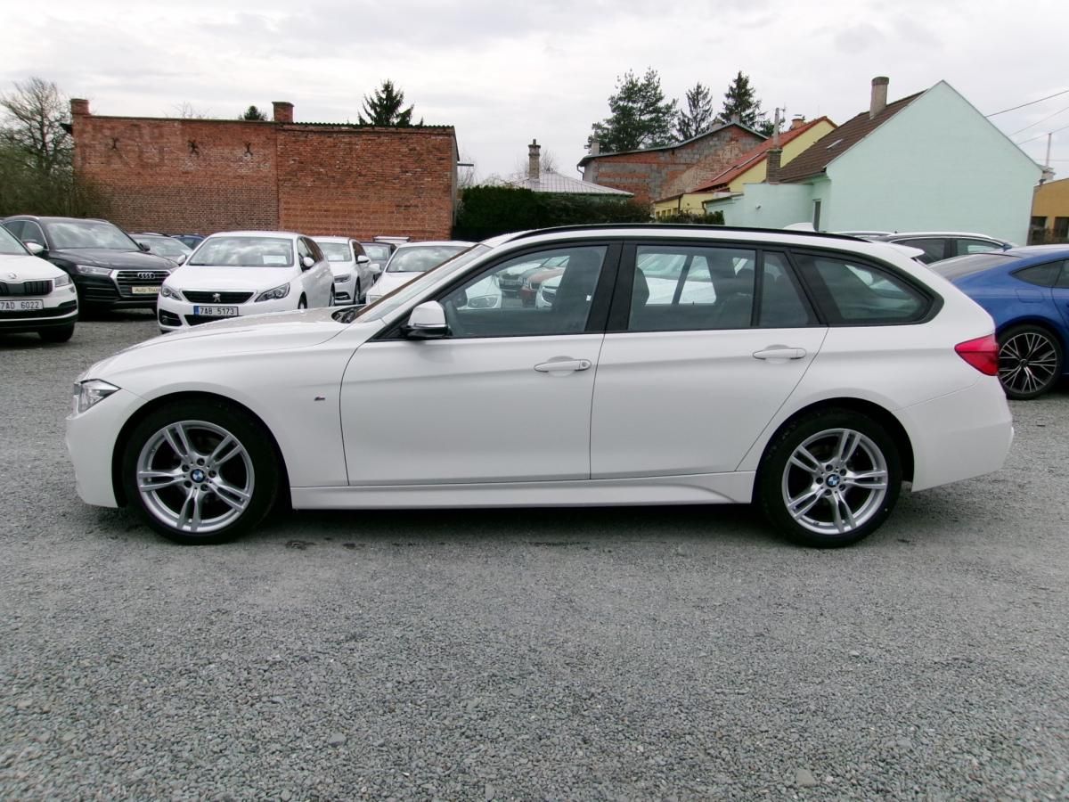 BMW Řada 3, 320d xDrive M SPORT Touring ČR - fotka 2
