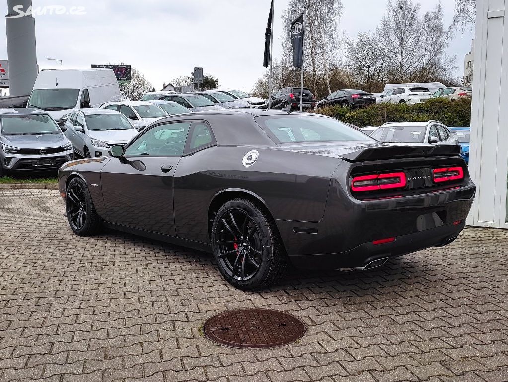 Dodge Challenger R T 5 7 V8 Hemi 8at Sauto Cz