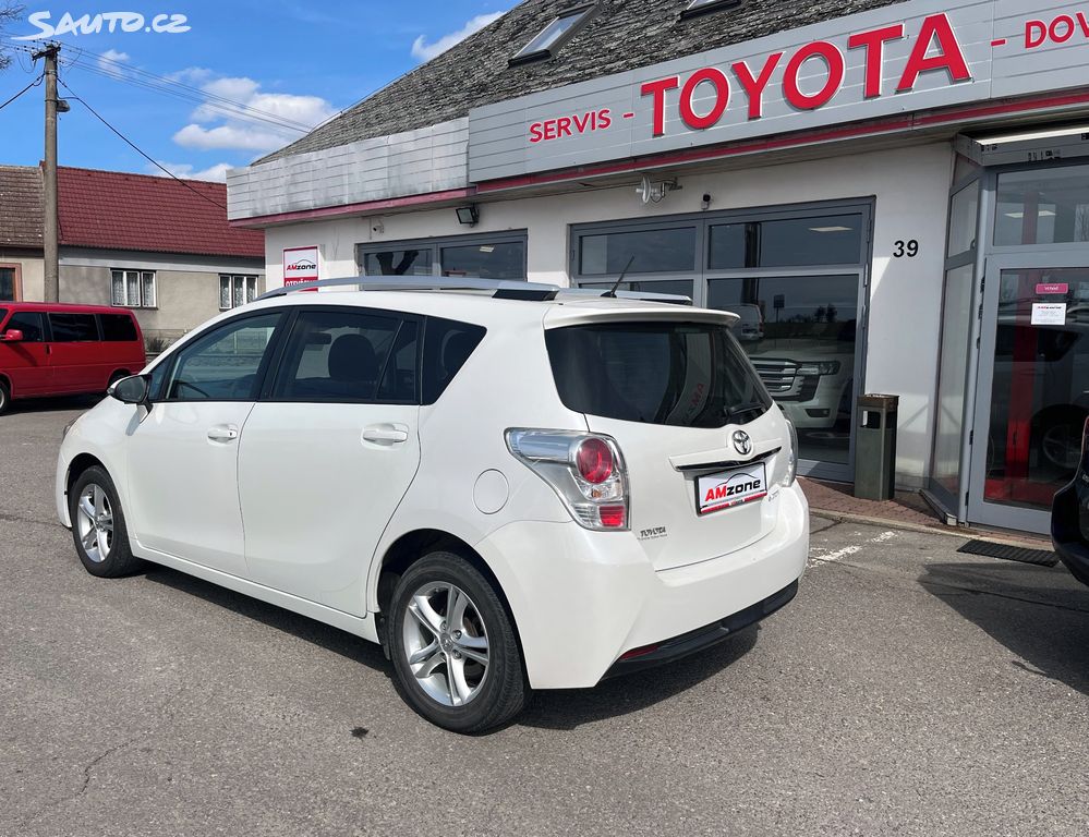 Toyota Verso, fotka 4