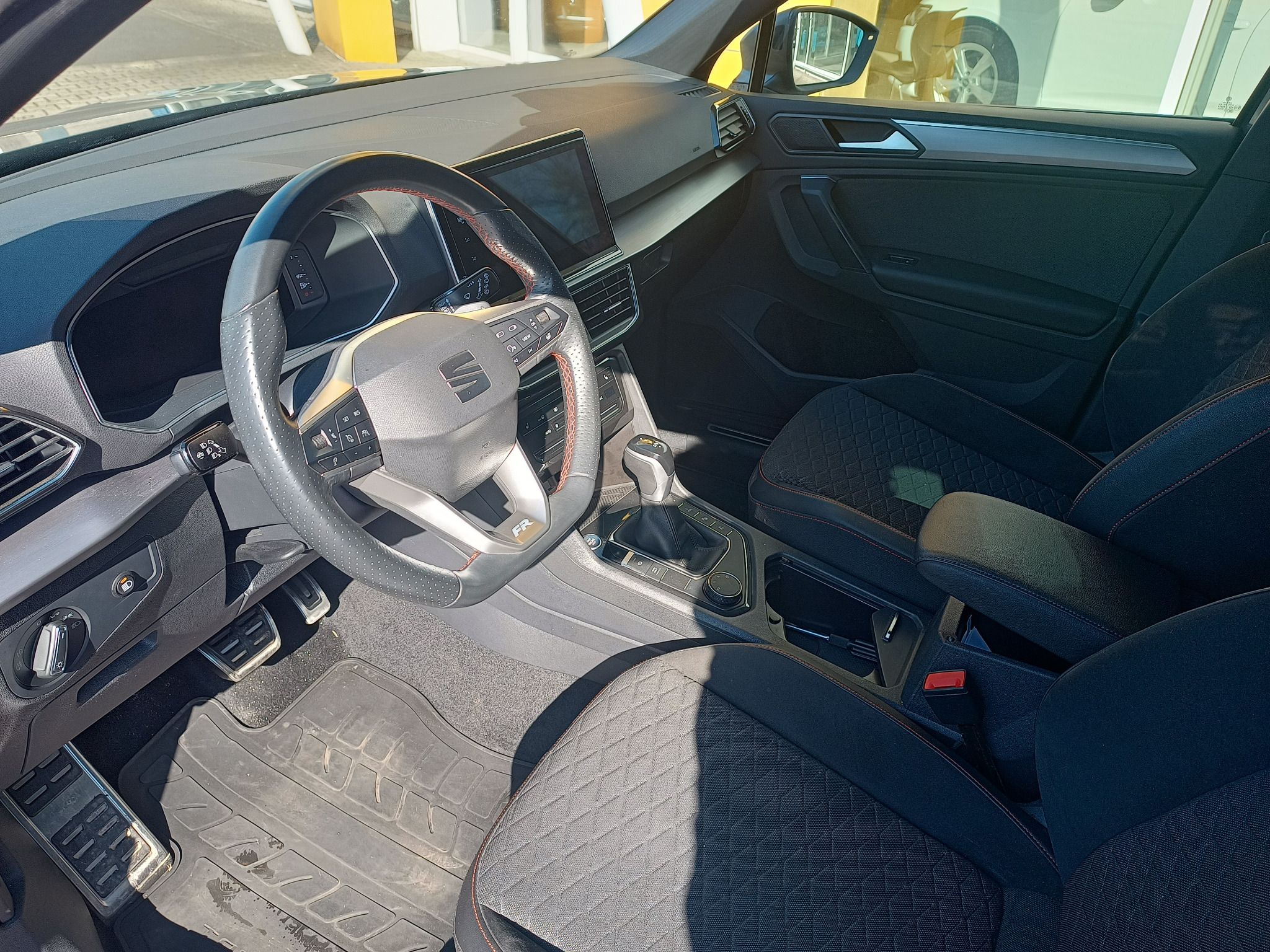 Seat Tarraco, PLUG IN,180kW,FR,-37%,serviska - fotka 6