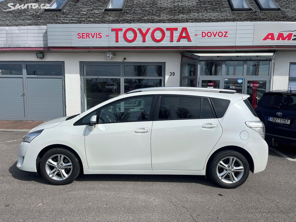 Toyota Verso, fotka 3