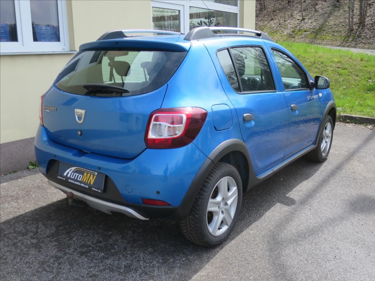 Dacia Sandero, 0,9 TCe 90 k Stepway Arctica - fotka 3