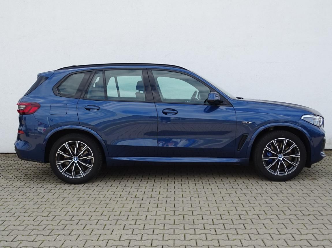 BMW X5, xDrive45e iPerformance - fotka 5