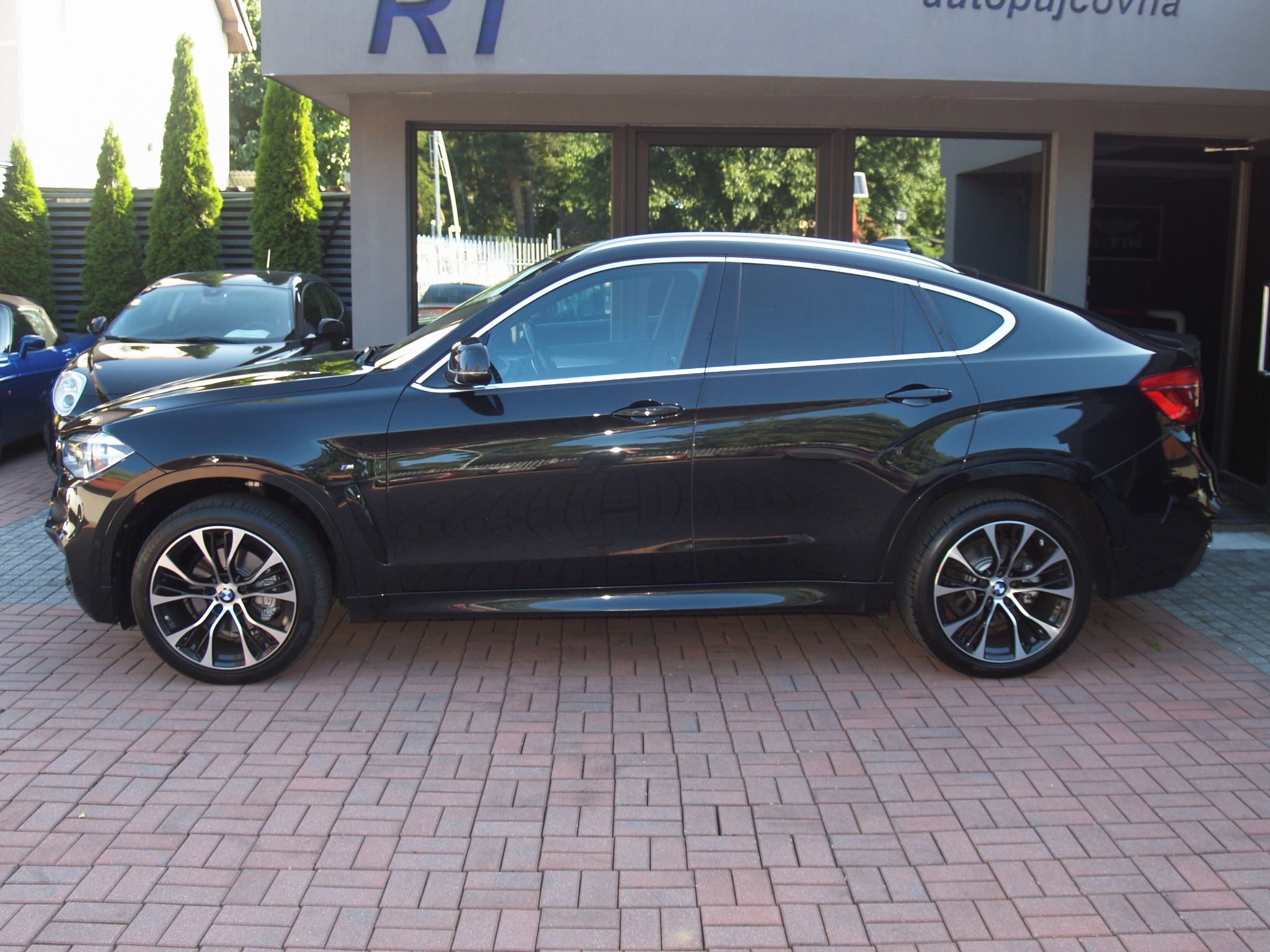 BMW X6, 3.0d xDrive M-paket - fotka 2