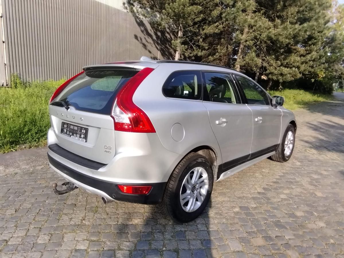 Volvo XC60, 2.4D / 120 kW, 4x4, - fotka 6