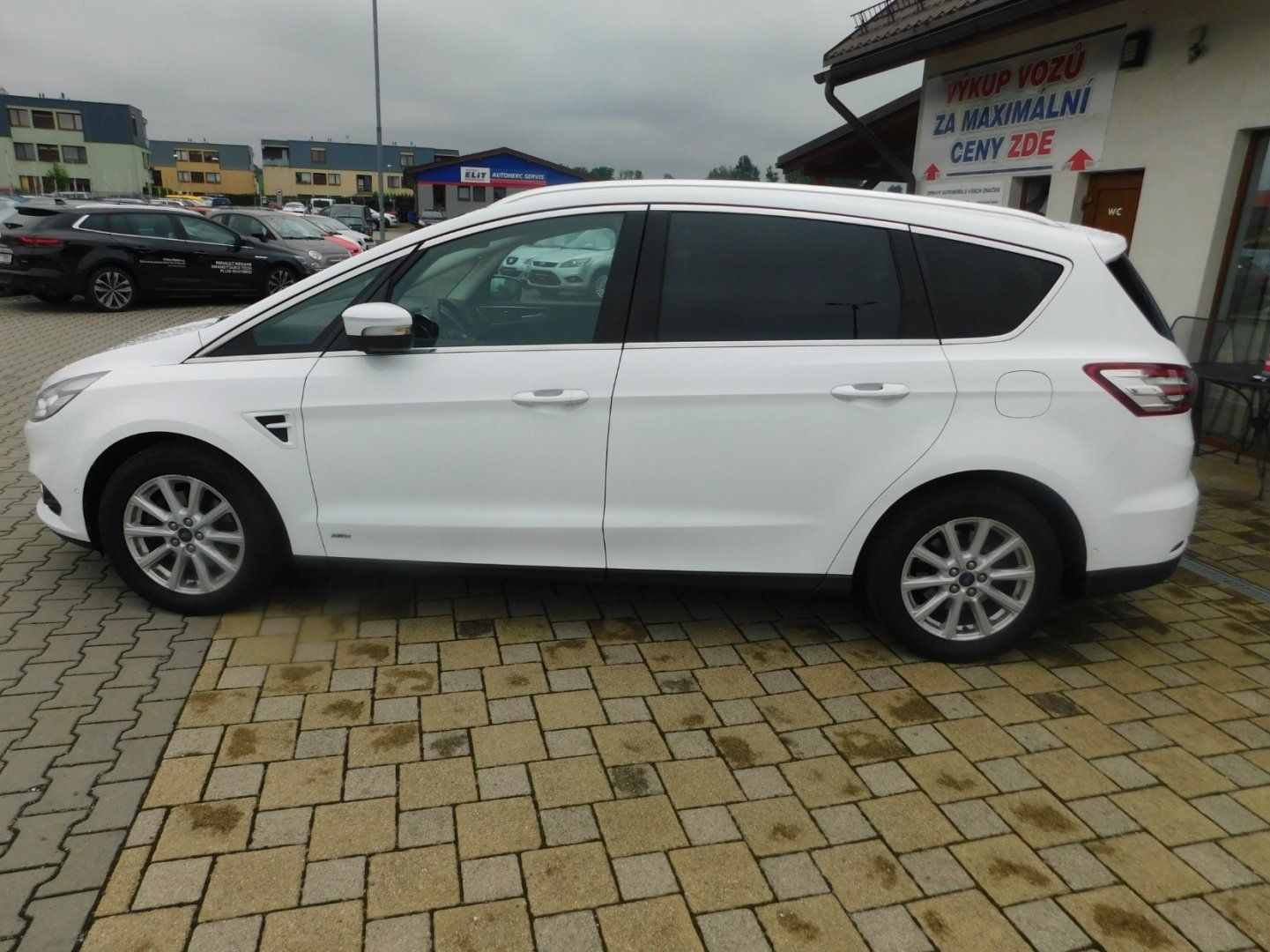 Ford S-MAX, 2.0 TDCi 4x4 Titanium + - fotka 6