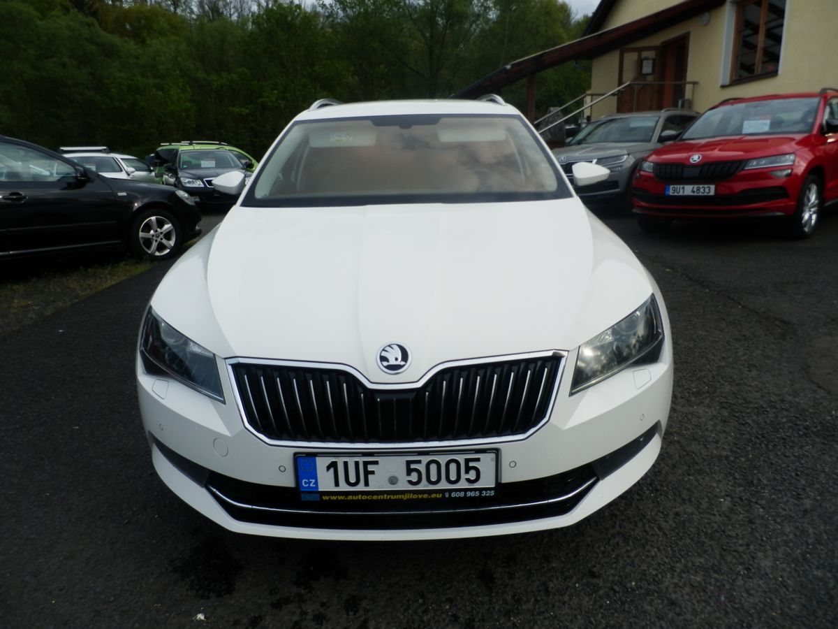 Škoda Superb, 2,0TDI 110KW DSG,NAVI,KŮŽE - fotka 3