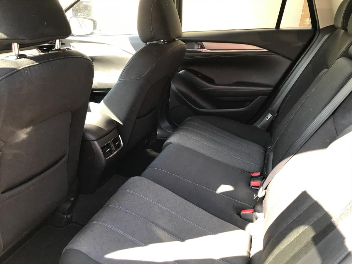 Mazda 6, 2,0 SkyActiv-G 145HK - fotka 6