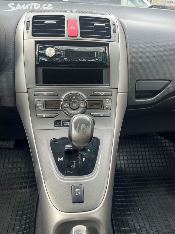 Toyota Auris, fotka 14