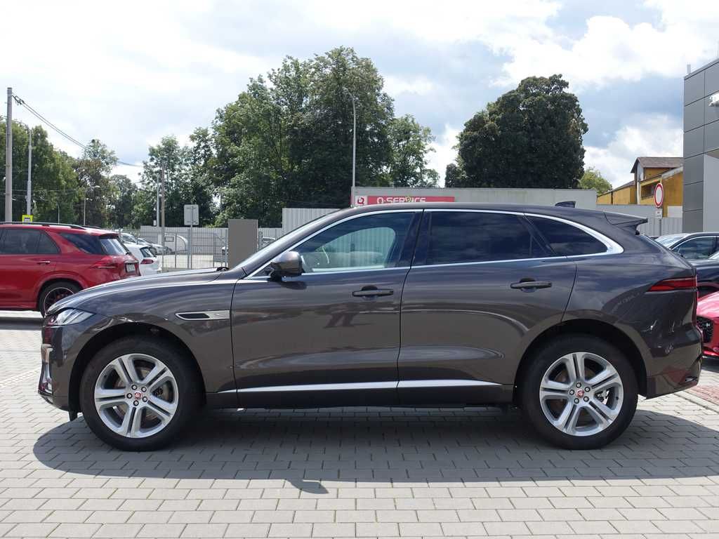 Jaguar F-Pace, 2,0 R-Dynamic SE D200 4x4 - fotka 3