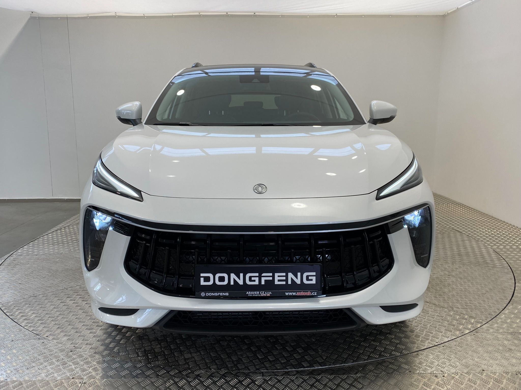 Dongfeng T5 EVO, T5 EVO 1.5 Turbo Luxury - fotka 4