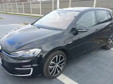 Volkswagen Golf, 100 kW Tepelné čerpadlo