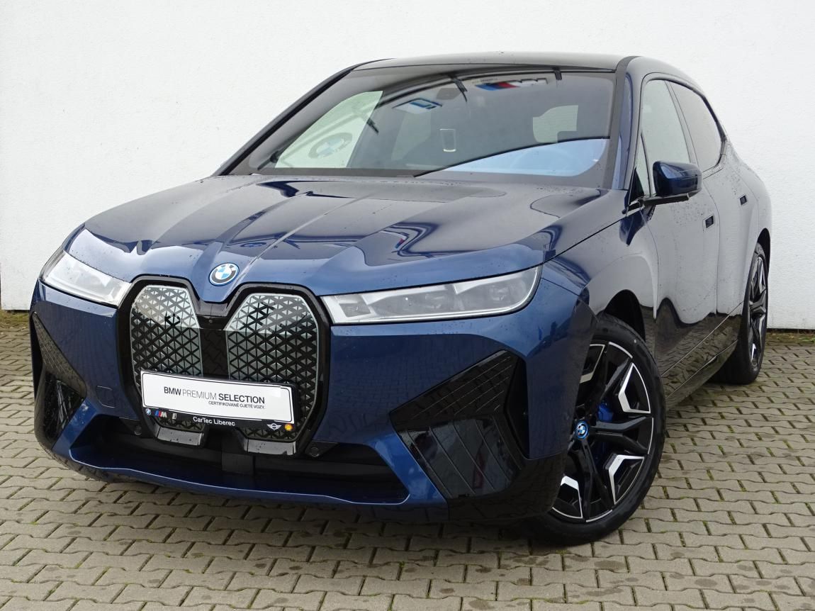 BMW iX, xDrive40