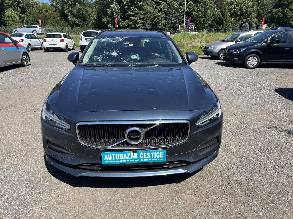Volvo V90, 2.0 D3 MANUAL PO KROUPÁCH - fotka 2