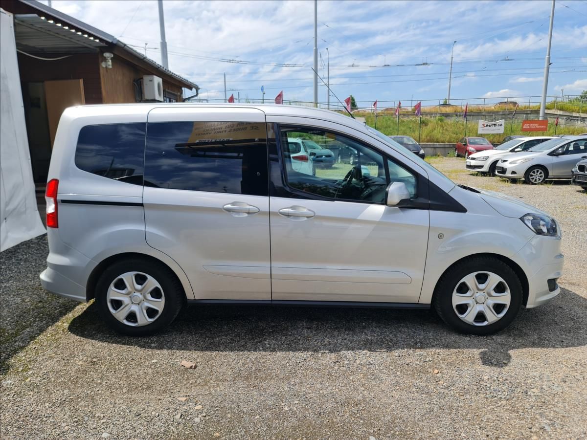 Ford Tourneo Courier, 1,0   1.0 ECOBOST - fotka 4