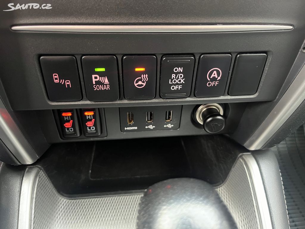 Mitsubishi L200, fotka 23