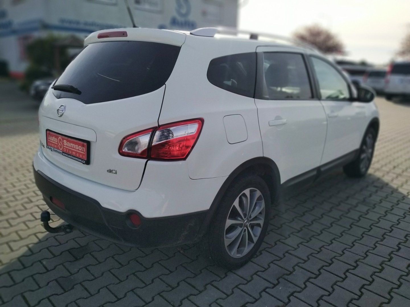 Nissan Qashqai, +2  1,5DCi 76kW *7MÍST*NAVI* - fotka 5