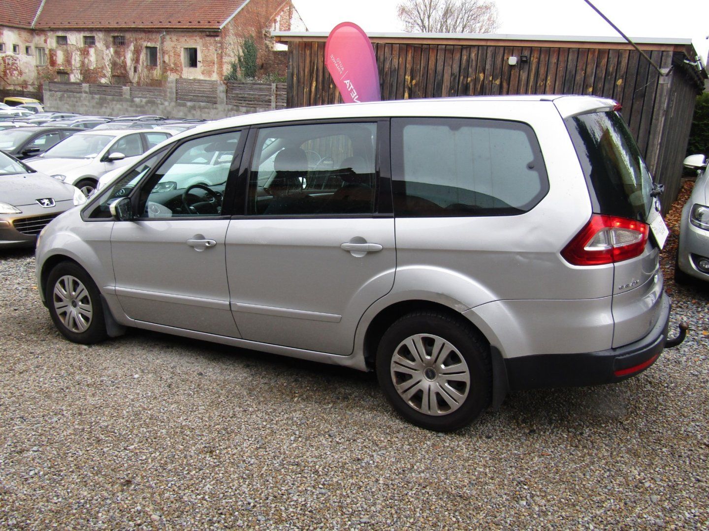 Ford Galaxy, 2.0 TDCi 96kW  ZIMNÍ PNEU 7MÍS - fotka 4