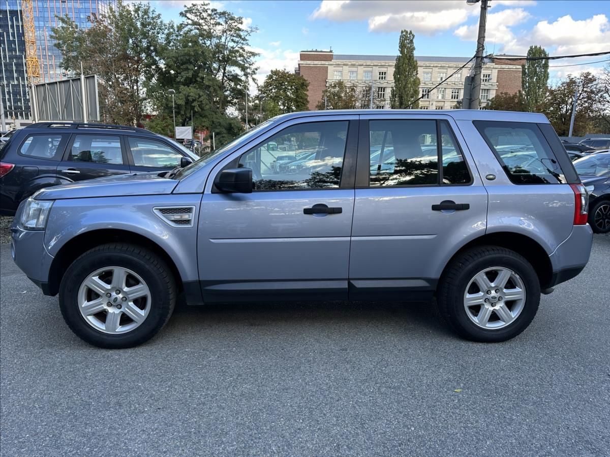 Land Rover Freelander, 2,2 NOVÉ PNEU !! - fotka 4