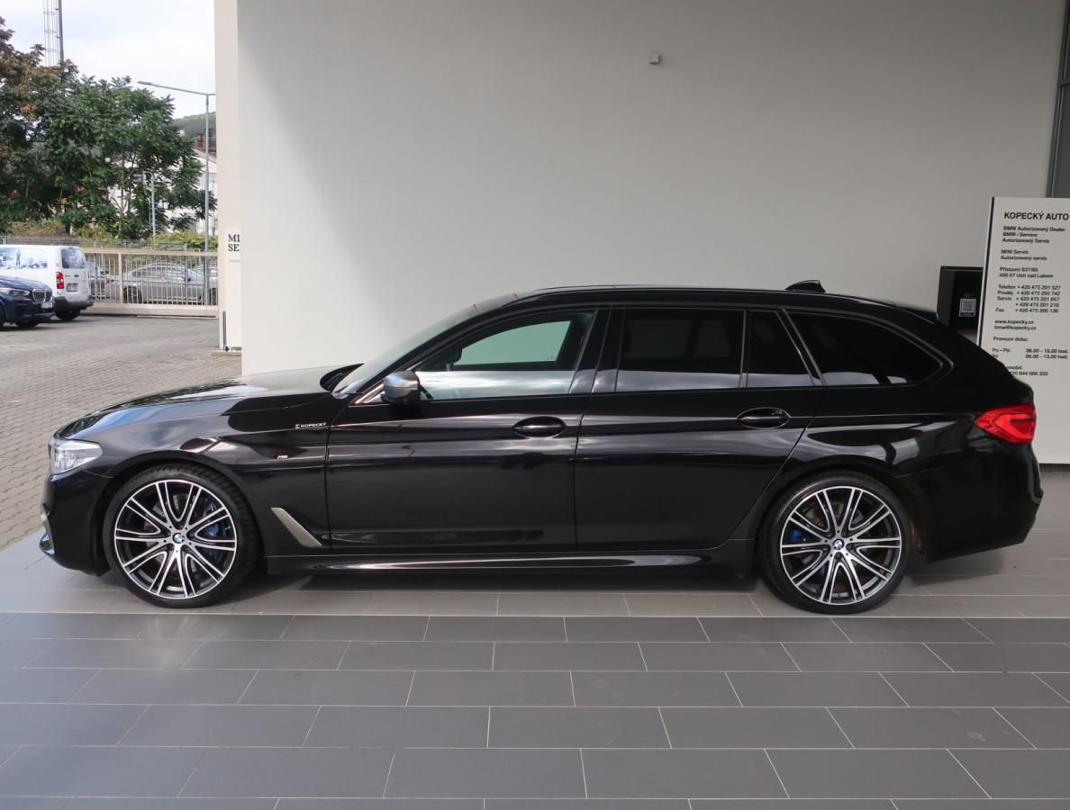 BMW Řada 5, M550d Touring Individual - fotka 4