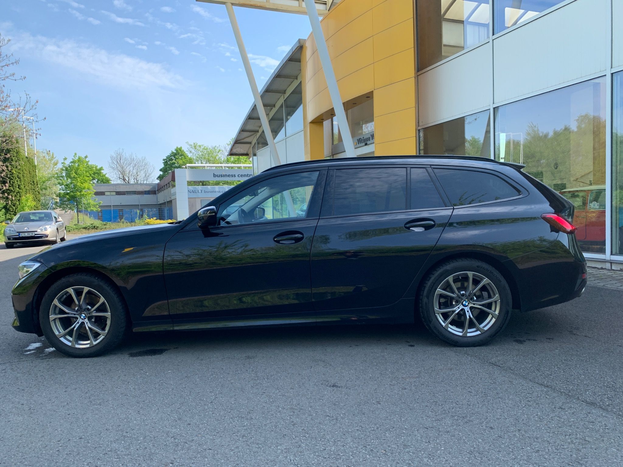 BMW Řada 3, 320d Sportline Touring - fotka 6