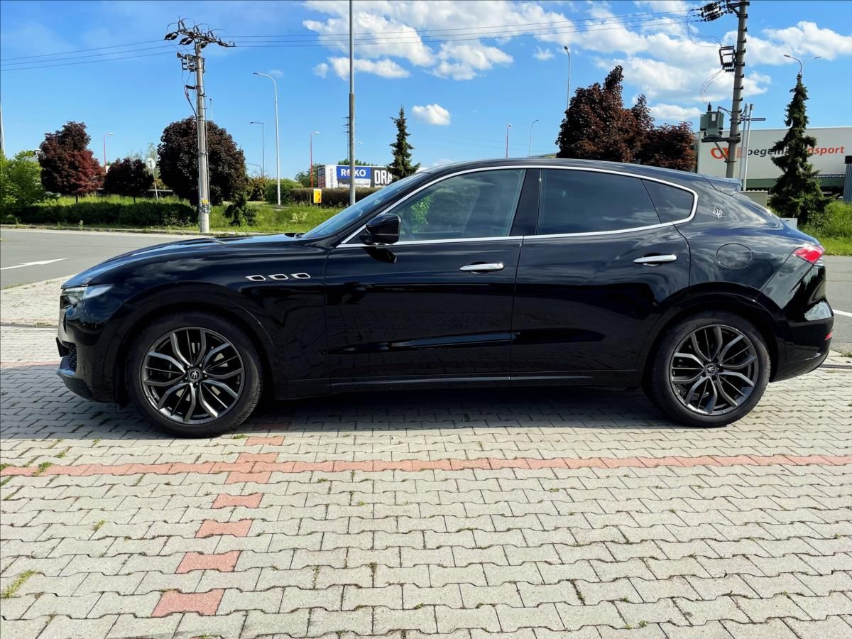 Maserati Levante, 3,0 Turbo V6Q4 24V Grand Sport - fotka 3