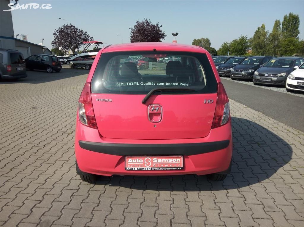 Hyundai i10, 1,1 i*Comfort*KLIMATIZACE* - fotka 6