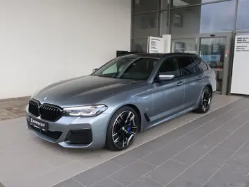 BMW Řada 5, 530d xDrive Touring M Sport