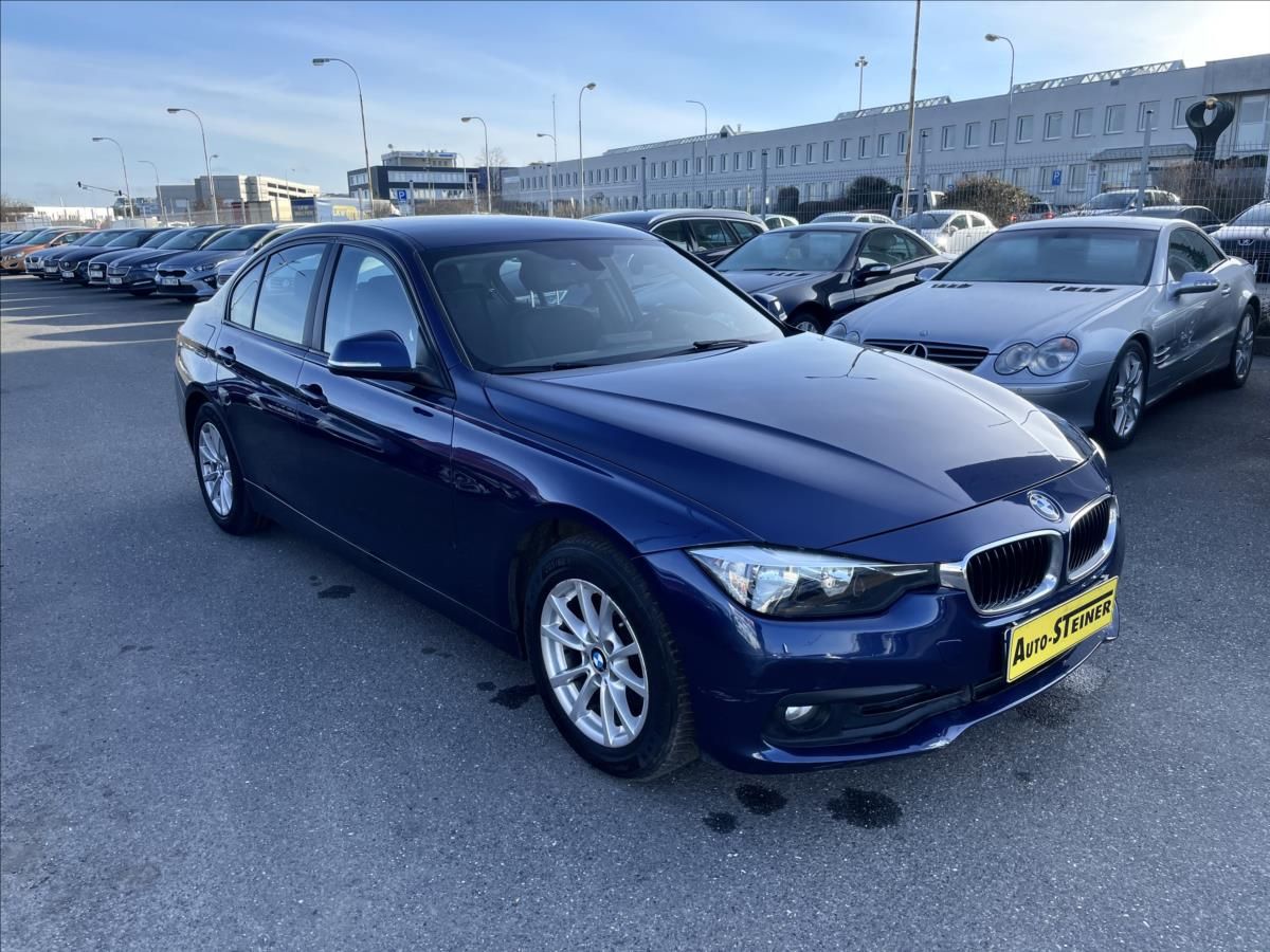 BMW Řada 3, 2,0 318d ADVANTAGE - fotka 3
