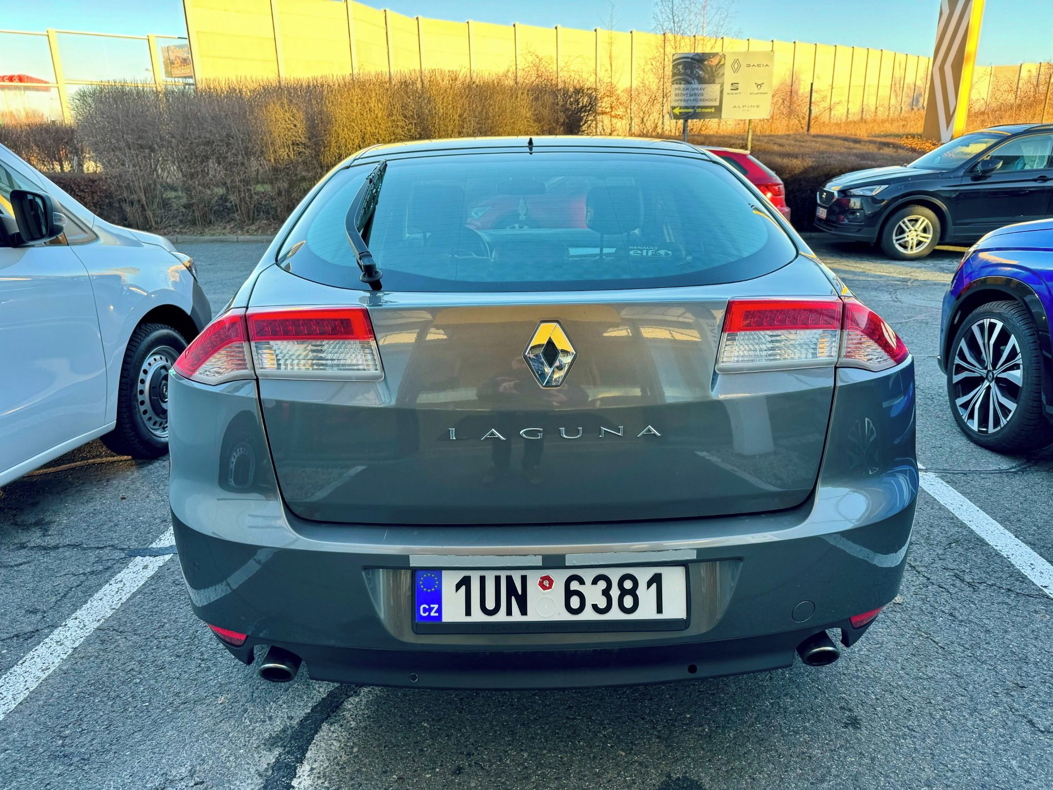 Renault Laguna, 2,0i AUTOMAT ALCANTARA XENONY - fotka 6