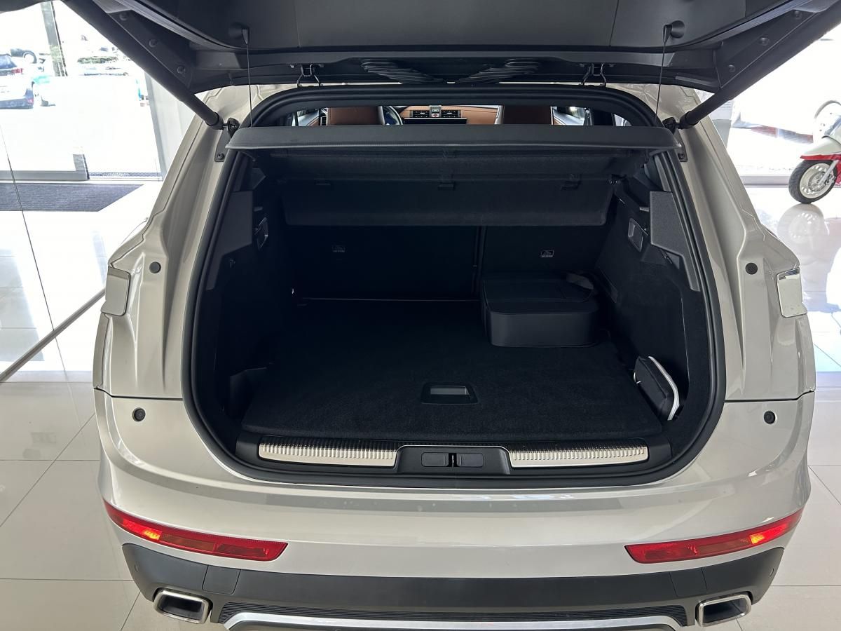 DS 7 Crossback, OPERA E-TENSE 4X4 300K - fotka 6