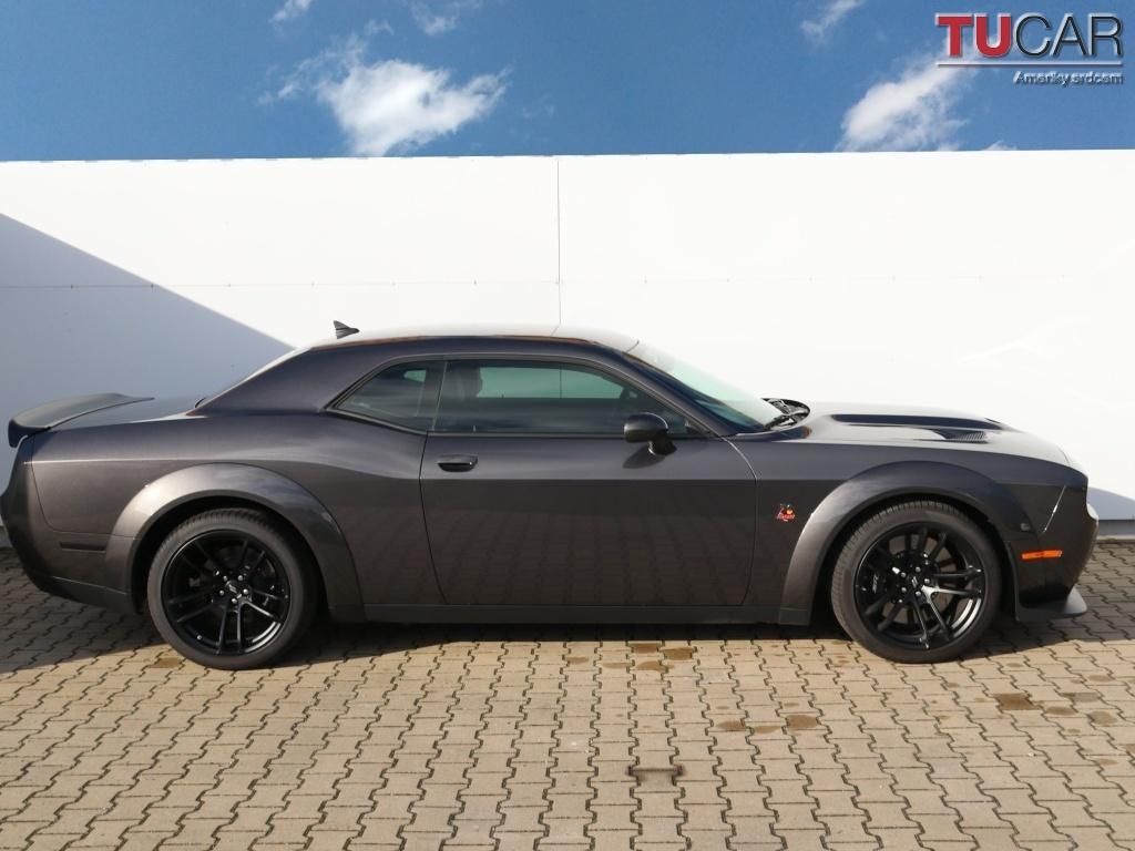 Dodge Challenger, 6,4 V8 Scat Pack  Wide-Body - fotka 3