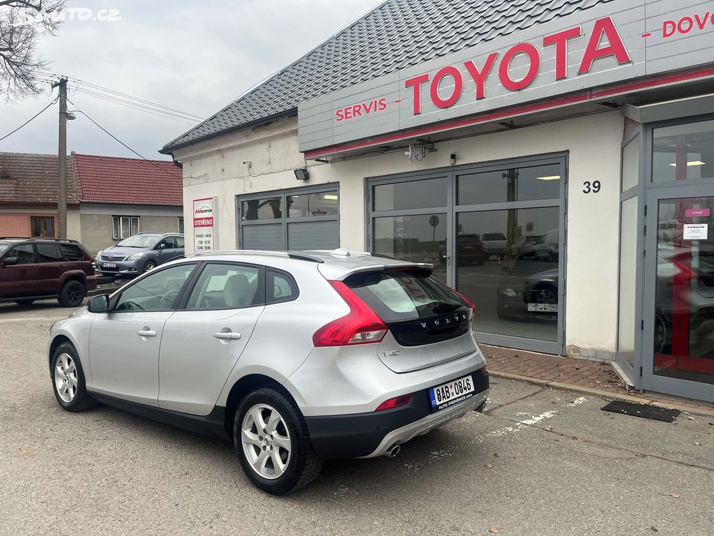 Volvo V40, fotka 3